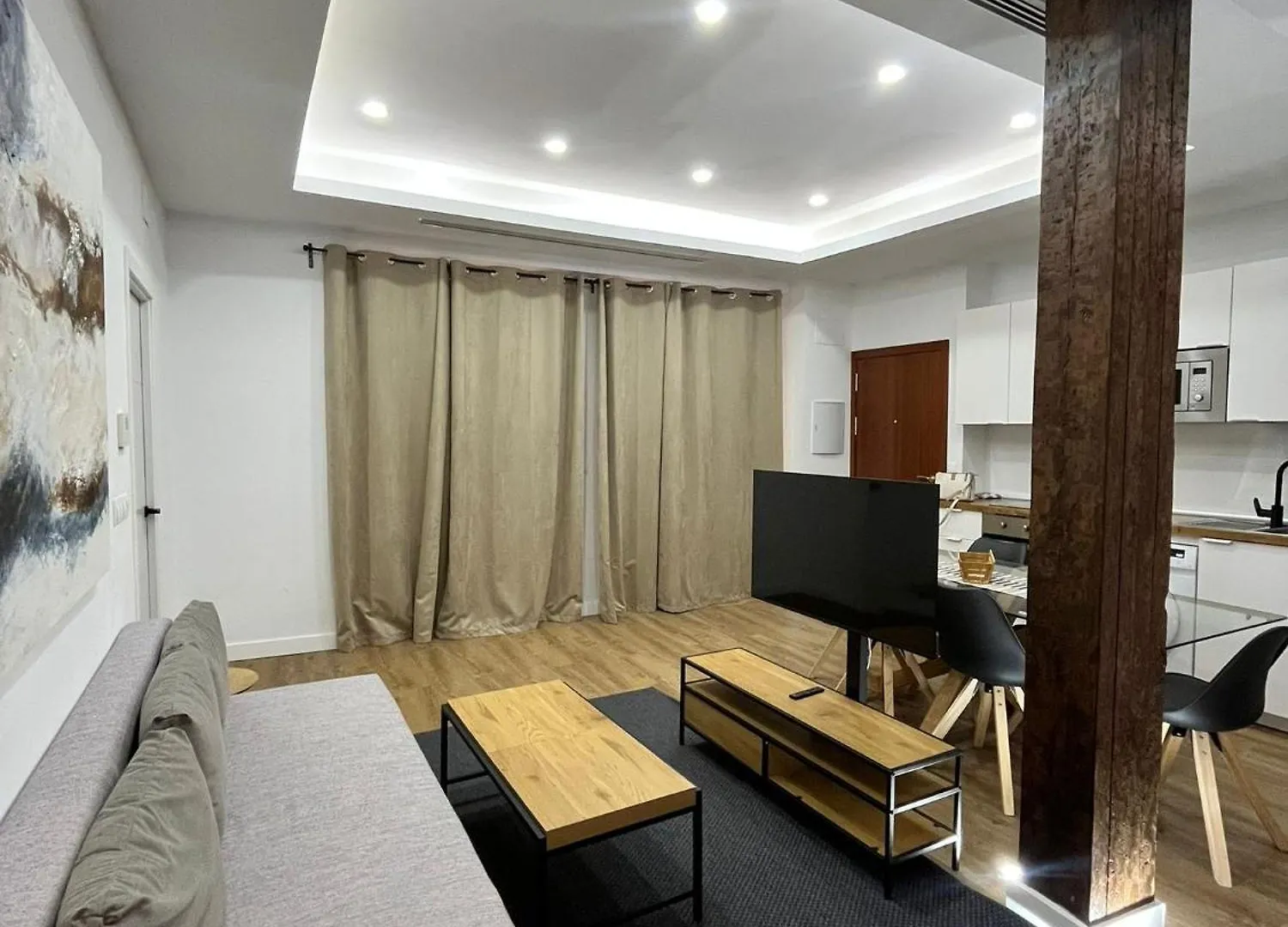 Exclusive Luxury Stay At Plaza Uncibay, Malaga Center Appartement
