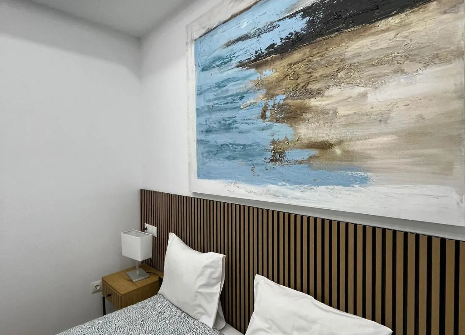 Exclusive Luxury Stay At Plaza Uncibay, Malaga Center