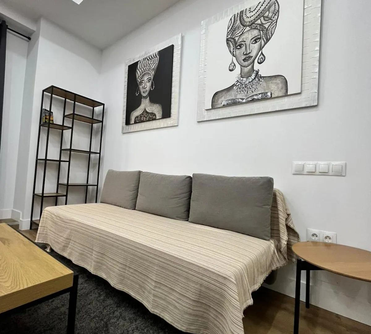 Exclusive Luxury Stay At Plaza Uncibay, Malaga Center